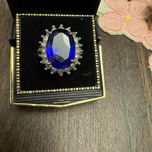 Elegant Blue and Silver Women's Ring